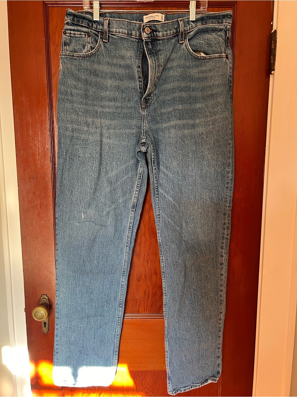 Abercrombie & Fitch 90s Straight High Rise Women’s Jeans in Blue Wash 16T